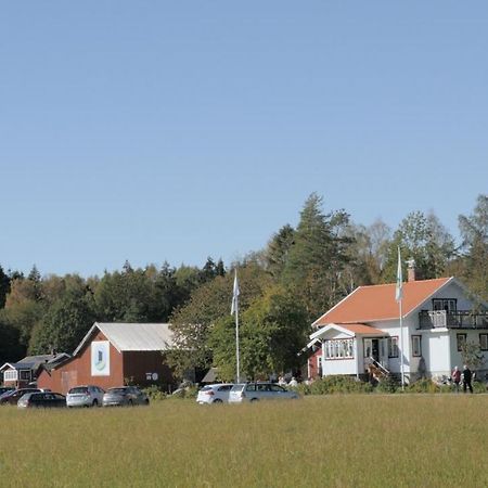 Tavlebords Honungsgard Casa de hóspedes Tegneby Exterior foto